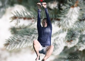 I Think You Should Leave Zipline Ornament Itysl Zip Line Acrylic Christmas Ornaments Funny Meme Gif Christmas Tree Decorations Tim Robinson Fan Lover Xmas Gift laughinks 1