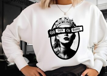 God Save The Queen Taylor Swift Reputation Sweatshirt Unique revetee 1