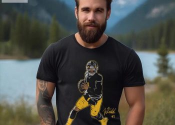 feature image Justin Fields Superstar Pose Shirt hotcouturetrends 1