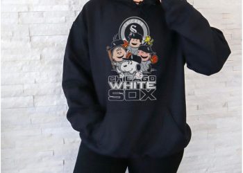 feature image Mlb Chicago White Sox Snoopy Charlie Brown Woodstock The Peanuts Movie Baseball T Shirt Unisex Standard T Shirt hotcouturetrends 1