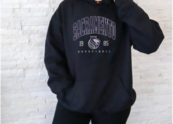feature image Men S Fanatics Branded Heather Charcoal Sacramento Kings Foul Trouble Snow Wash Raglan Pullover Shirt hotcouturetrends 1