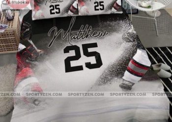 feature image Score A Goal With Personalized Ice Hockey Duvet Set elitetrendwear 1